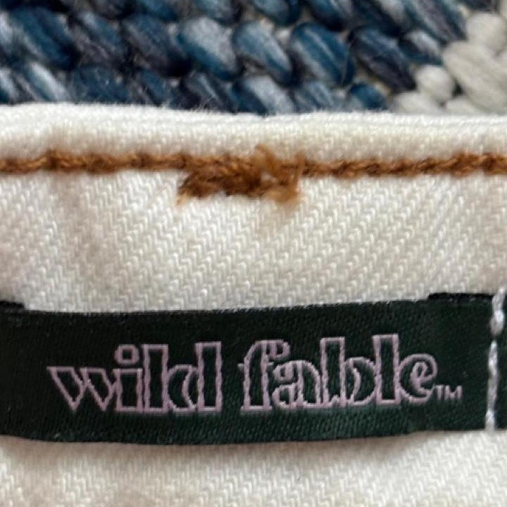 Wild Fable High-Rise Rolled Cuff Denim Shorts white with brown stitching, SZ 00 - Picture 5 of 7